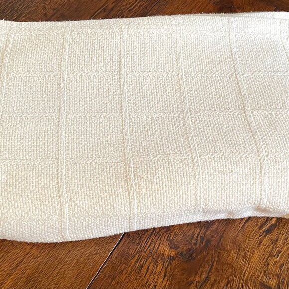 Ralph Lauren 100% Cotton King Size Textured Weave White Blanket, Cozy, Warm - Picture 3 of 11